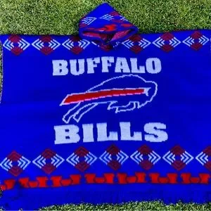 Buffalo Bills alpaca poncho, unisex, one size, made in Ecuador